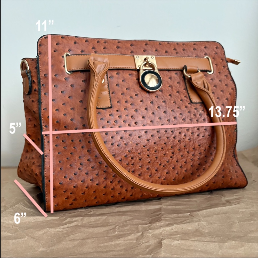 (Worn) Faux ostrich brown leather handbag - Picture 4 of 9